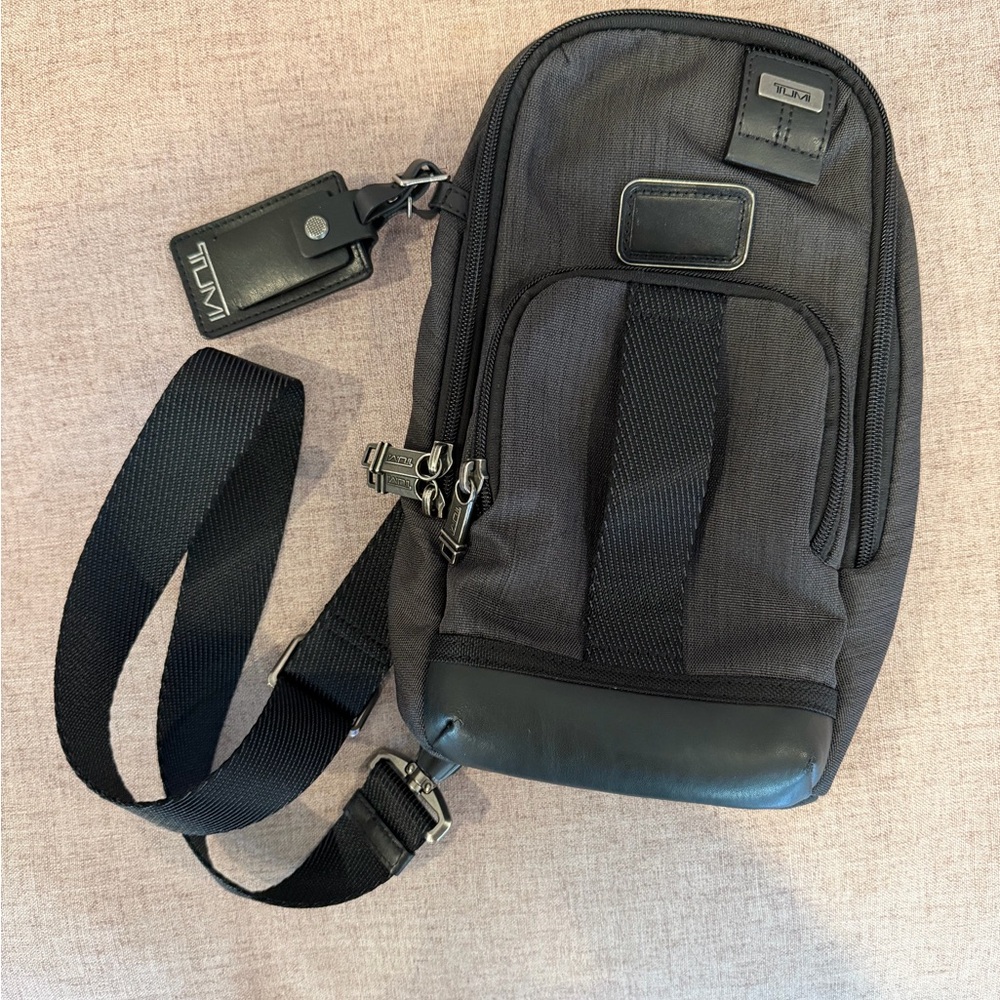 Tumi Charcoal Sling for Men/Women